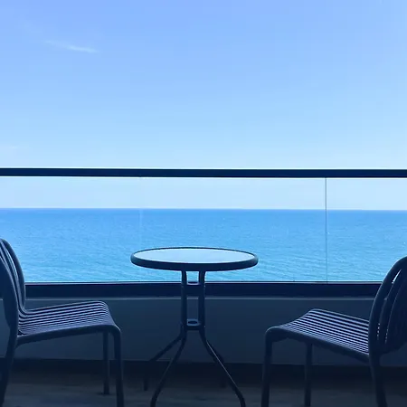 Salt&sun Seaview